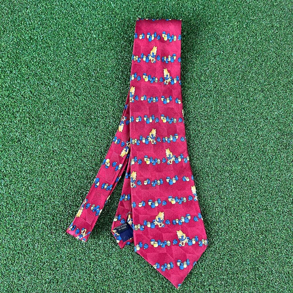 Vintage Classic Pooh Winnie the Pooh Novelty Necktie